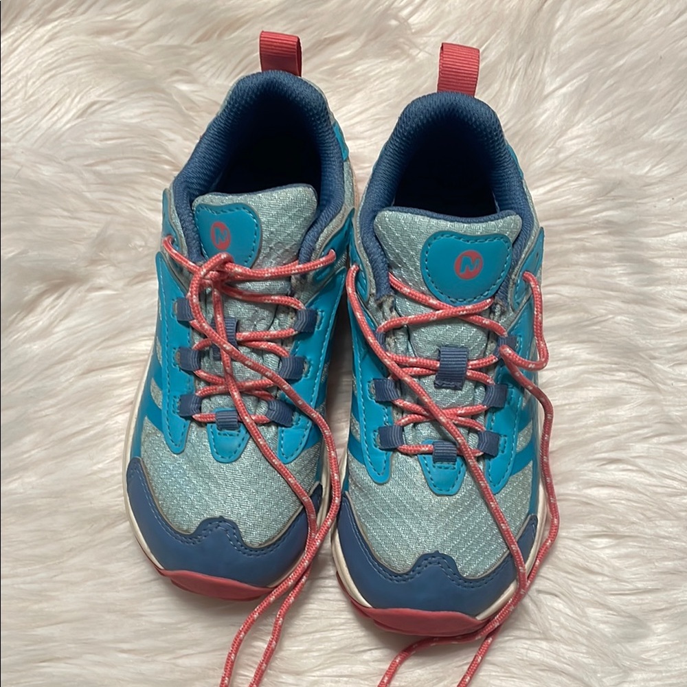 Girls Merrell hiking shoe